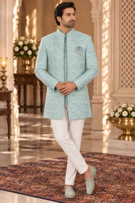 Elegant Mint Green Leaf-Patterned Jodhpuri